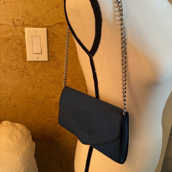 Authentic Louis Vuitton Epi Leather Arts-Deco Pochette Clutch - Picture 6 of 17